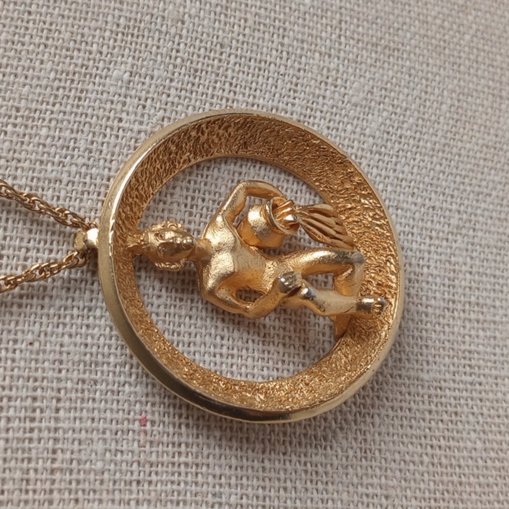 1969 Vintage Aquarius Zodiac Double Sided 3D Pendant 18in Necklace Crown Trifari